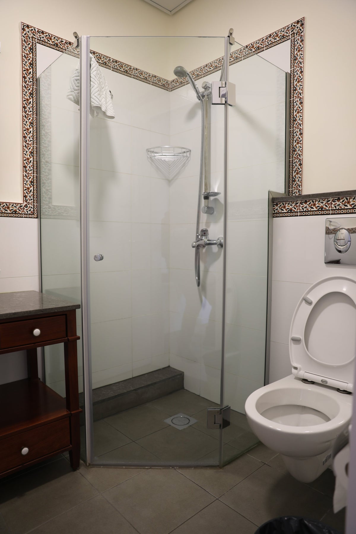 Room 4 - Single Room with Ensuite Bathroom